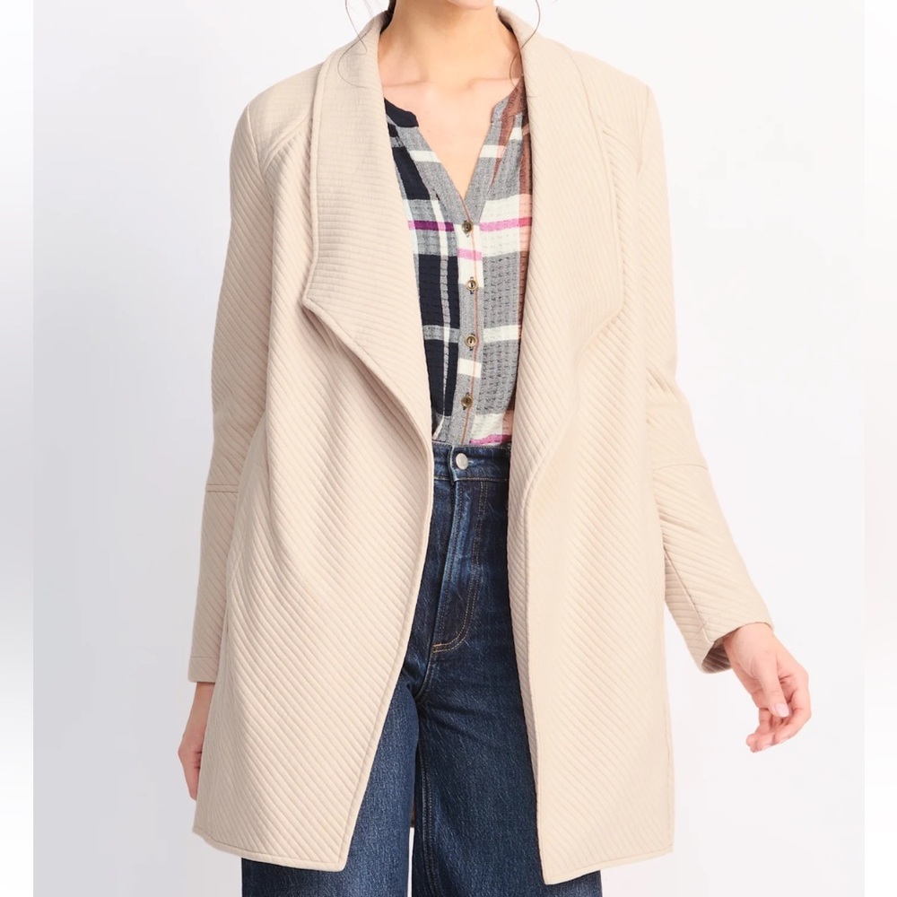 SKIES ARE BLUE Drape Front Quilted Knit Jacket - Cream - Small